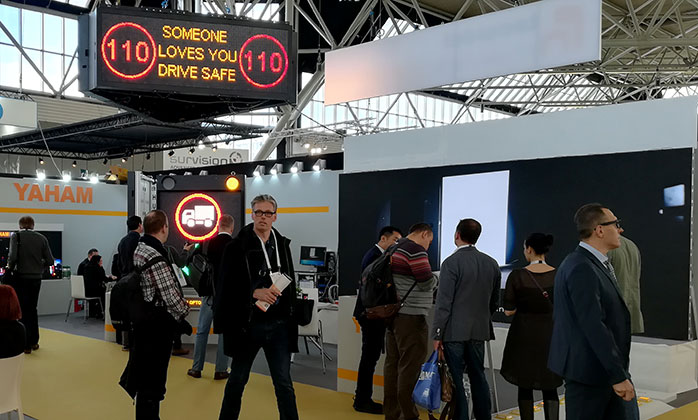 LED交通誘導(dǎo)屏 LED交通誘導(dǎo)屏