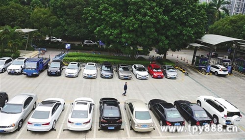 LED交通誘導(dǎo)屏 LED交通誘導(dǎo)屏