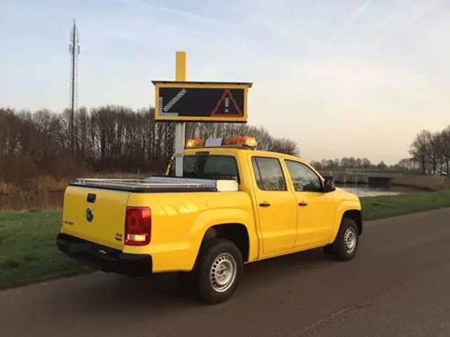 1581988719661219.jpg LED交通誘導屏