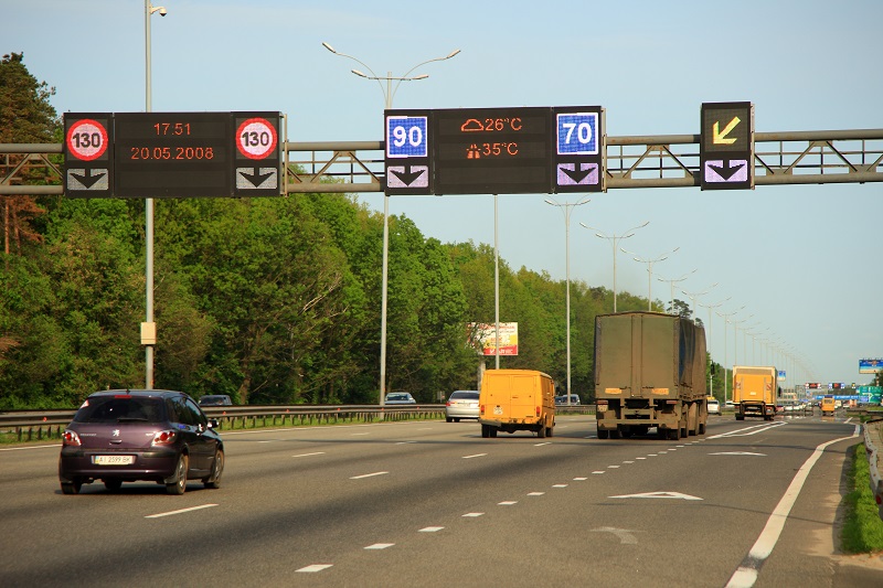 LED交通誘導(dǎo)屏 LED交通誘導(dǎo)屏