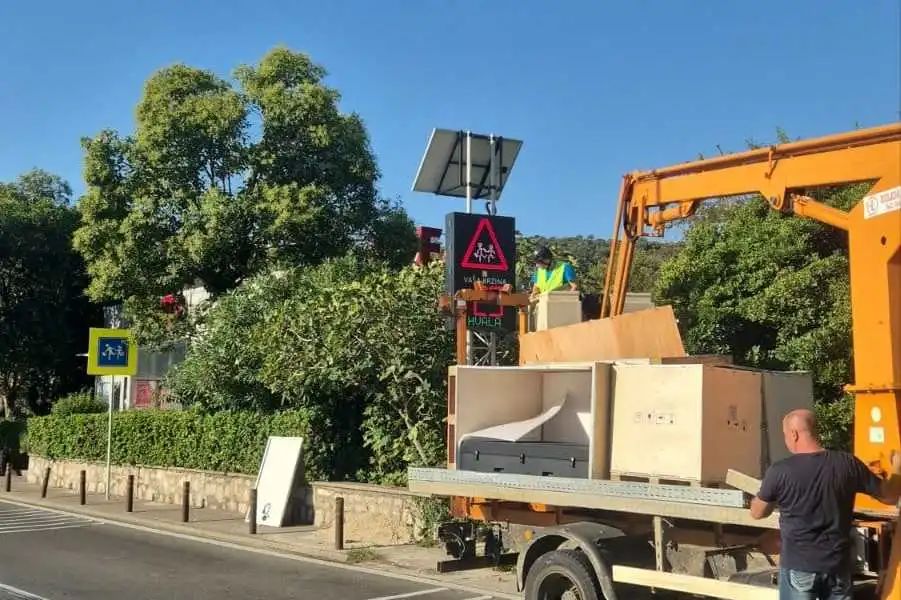 LED交通誘導(dǎo)屏